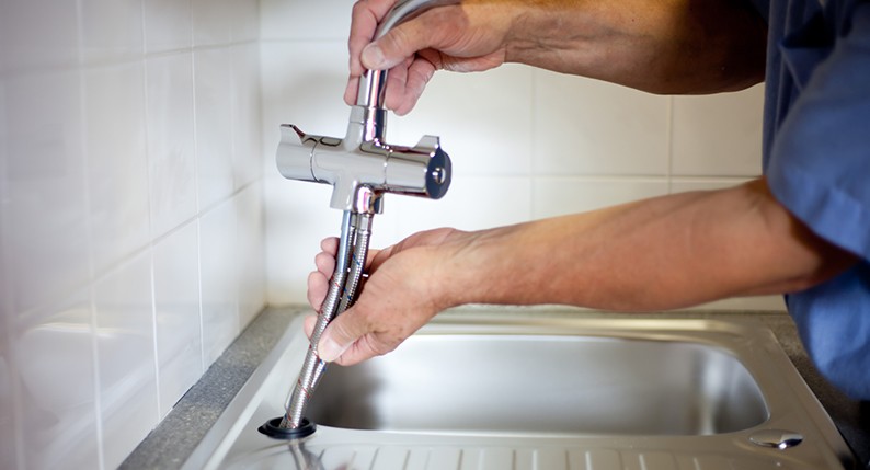How to install tap flexible hose