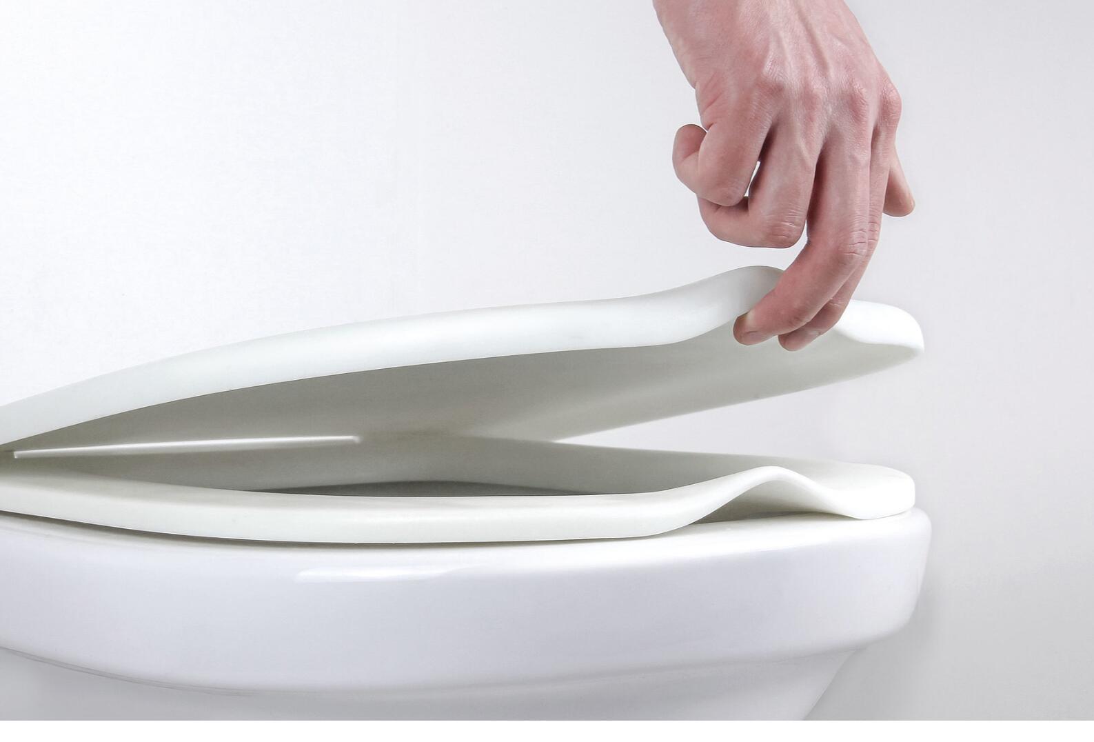 Comment remplacer le couvercle des toilettes ?